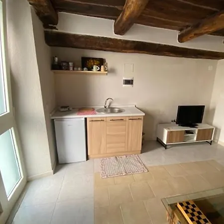 فندق مبيت وإفطار Al Borgo Montesarchio